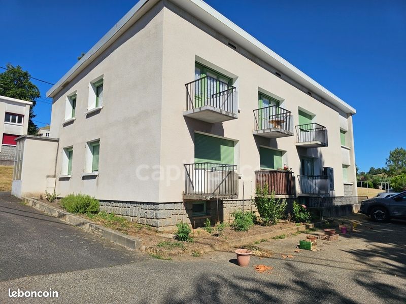 Appartement 4 pièces 70 m² · à Panissières · 70 m² · 63 000 €