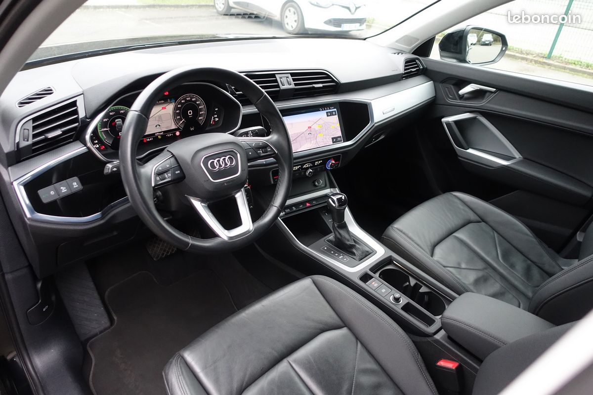 Q3 Sportback 45 Tfsi e S-Tronic 245ch Hybride Rechargeable Virtual cockpit/Cuir chauffants/Gps Europe/Caméra/Carplay/Hayon électrique/1*Main/Garantie 12 mois (image 9)