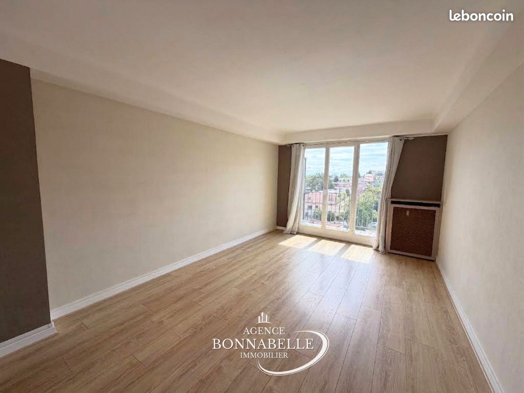 Appartement 5 pièces 109 m² · à Nancy · 109 m² · 200 000 €