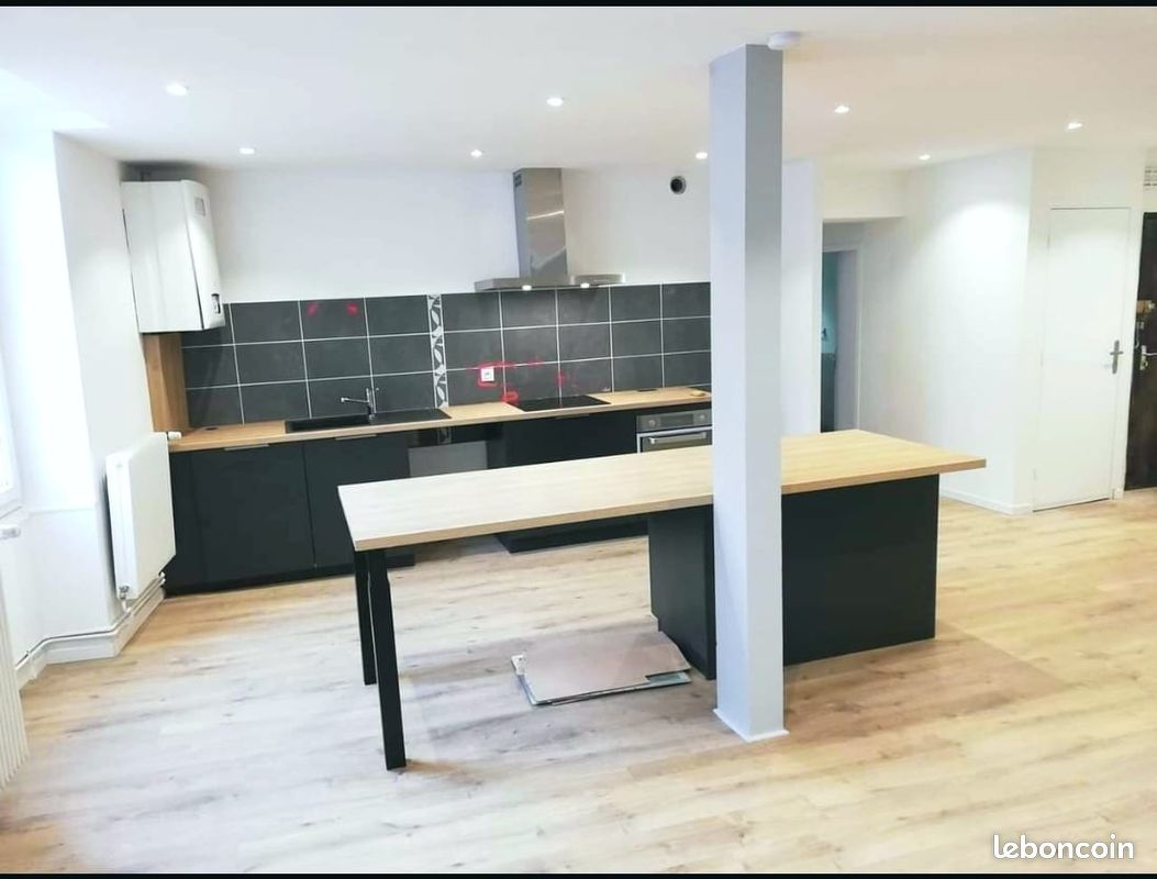 Appartement 3 pièces 78 m² · à Voiron · 78 m² · 850 €