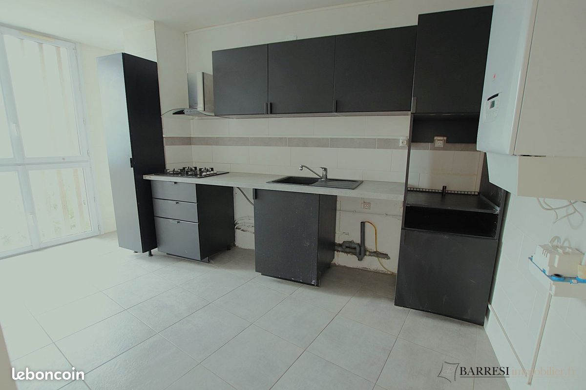 Appartement 4 pièces 76 m² · à Toulon · 76 m² · 1 000 €/mois