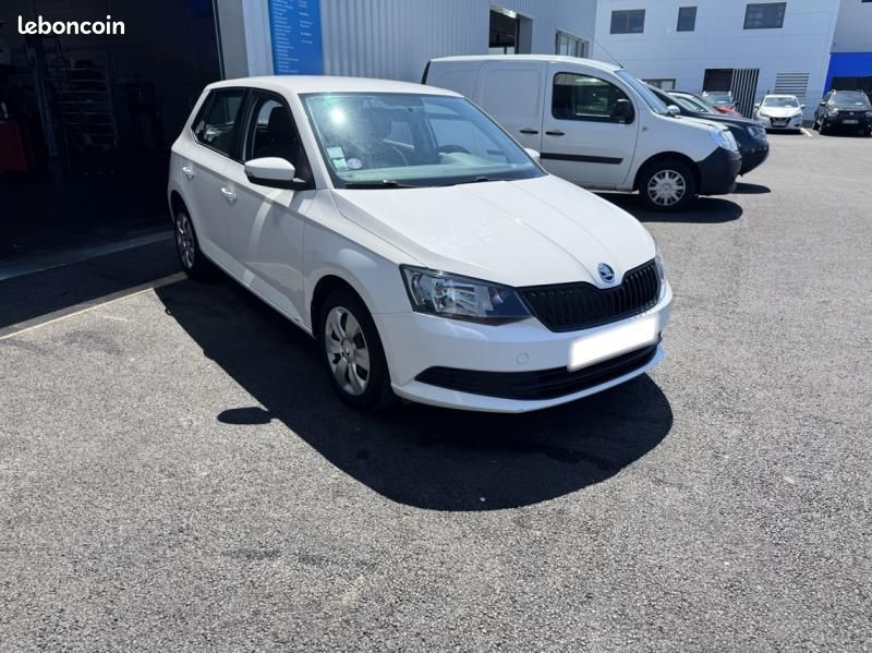Skoda Fabia 1.0 MPI 60ch Active Greentec (image 2)