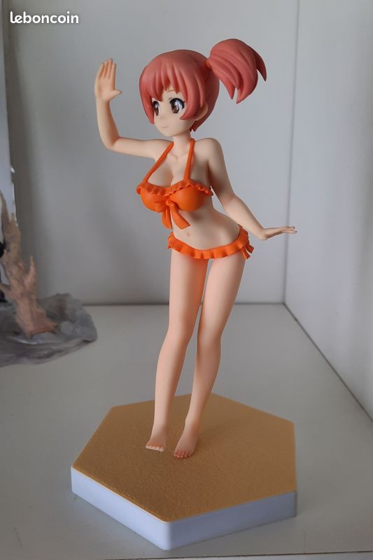 Figurine Hataraku Maou-sama - Sasaki Chiho - Beach Queens - 1/10 (Wave) (image 4)