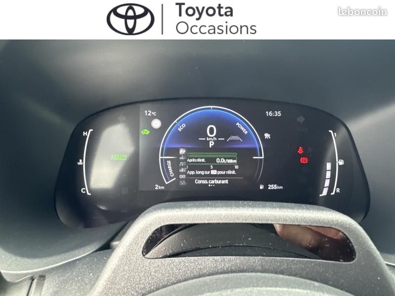 Toyota Aygo X 116h Graphic (image 8)