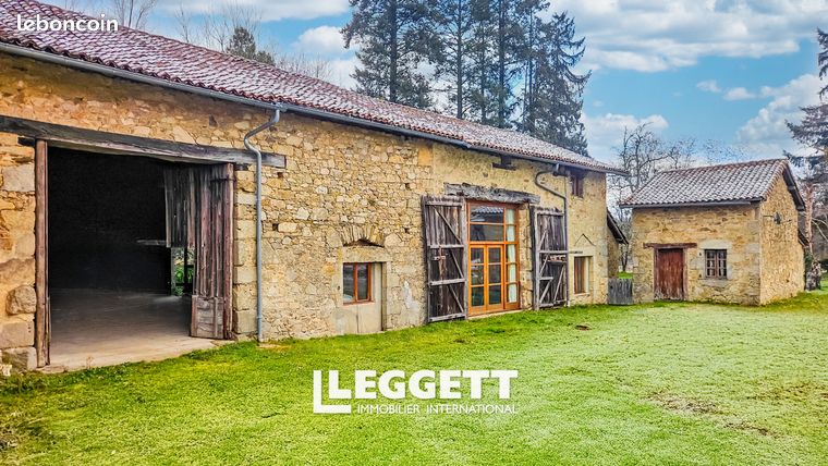Maison 10 pièces 232 m²