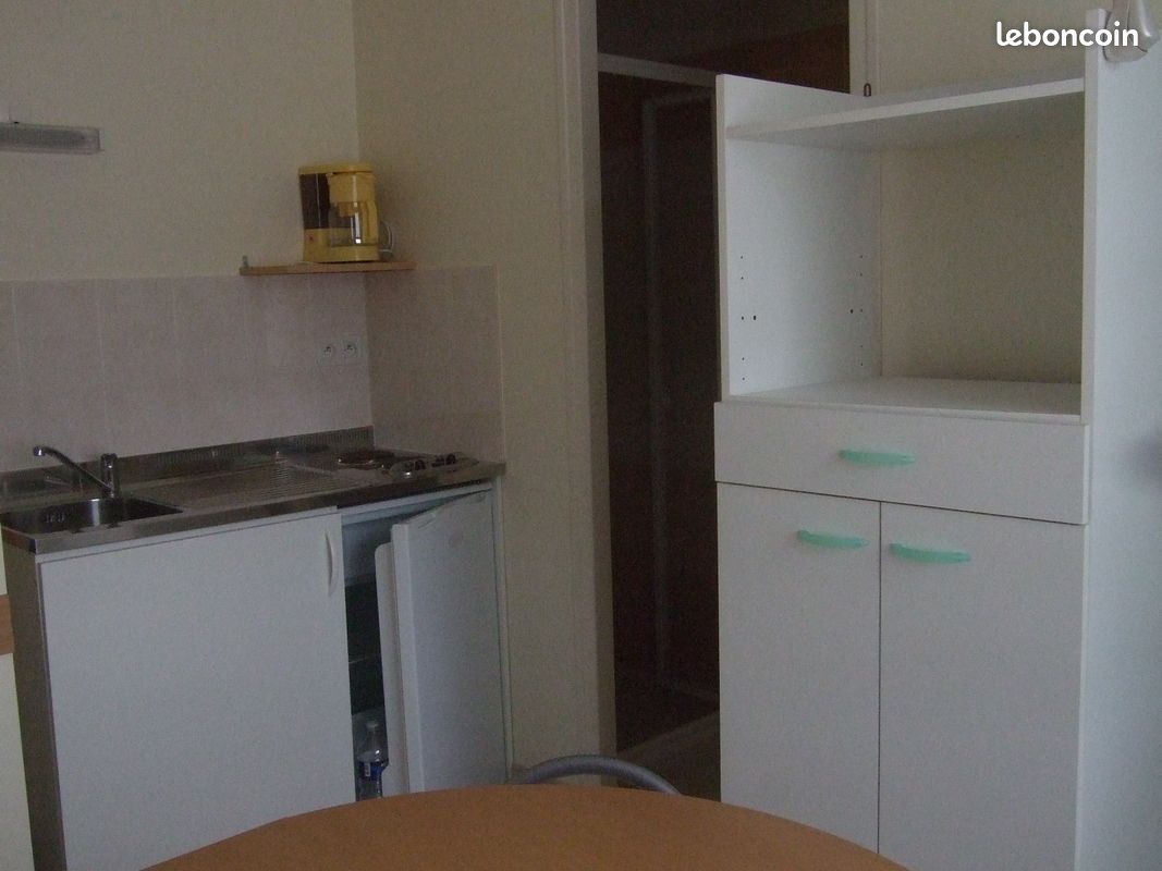 Appartement 1 pièce 12 m² · à La Roche-sur-Yon · 12 m² · 350 €