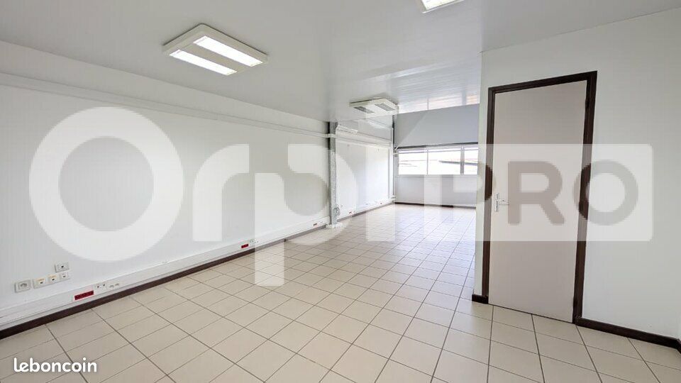Bureau 105 m² (image 2)