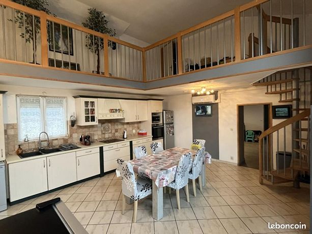 Maison 4 pièces 130 m²