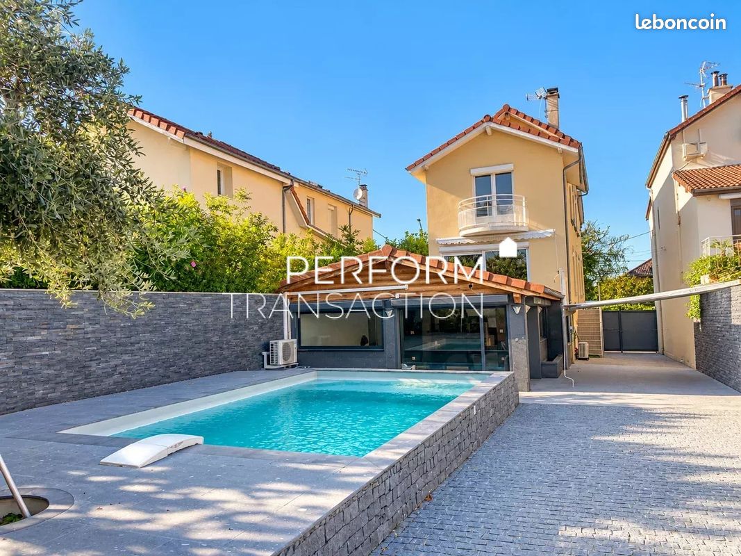 Maison 6 pièces 190 m² · à Fontaine · 190 m² · 350 000 €