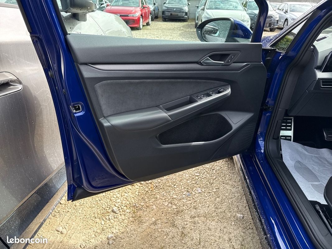 VOLKSWAGEN Golf 1.5 eTSI EVO2 150 DSG7 R-Line Edition (image 21)