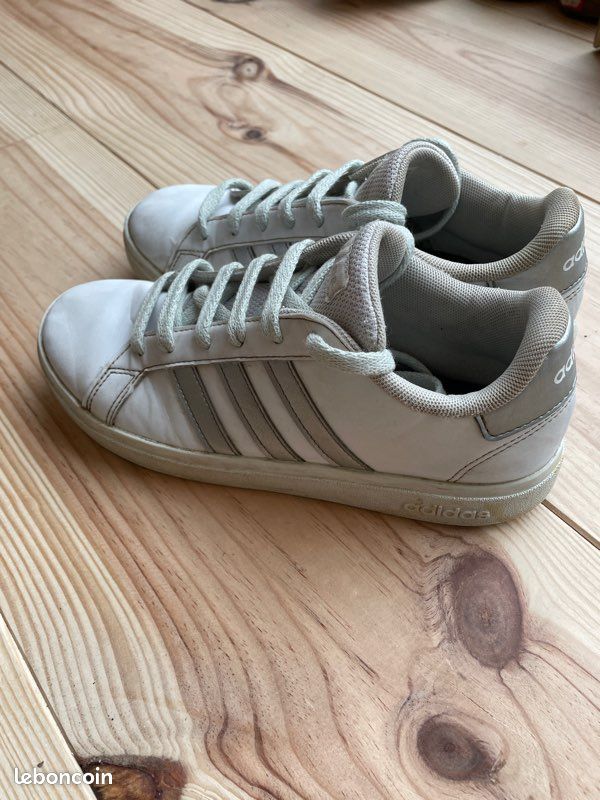 Vente Addidas blanches / argent (taille 36) (image 3)