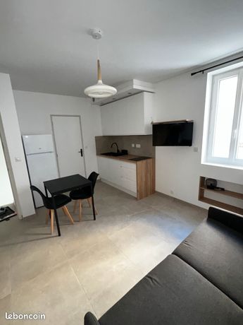 Location studio 13010 meublé