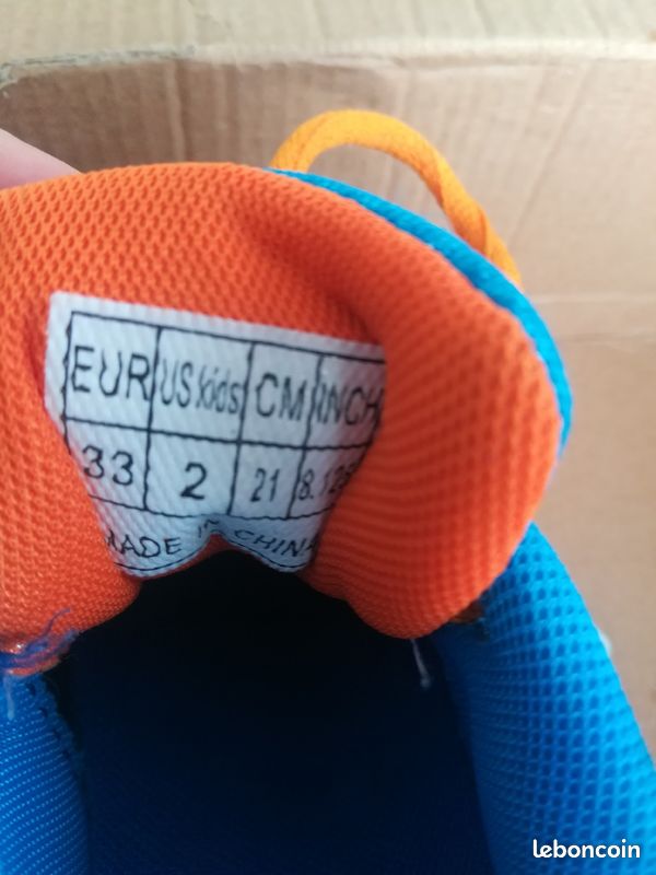 Chaussures à roulettes pointure 33 (image 5)