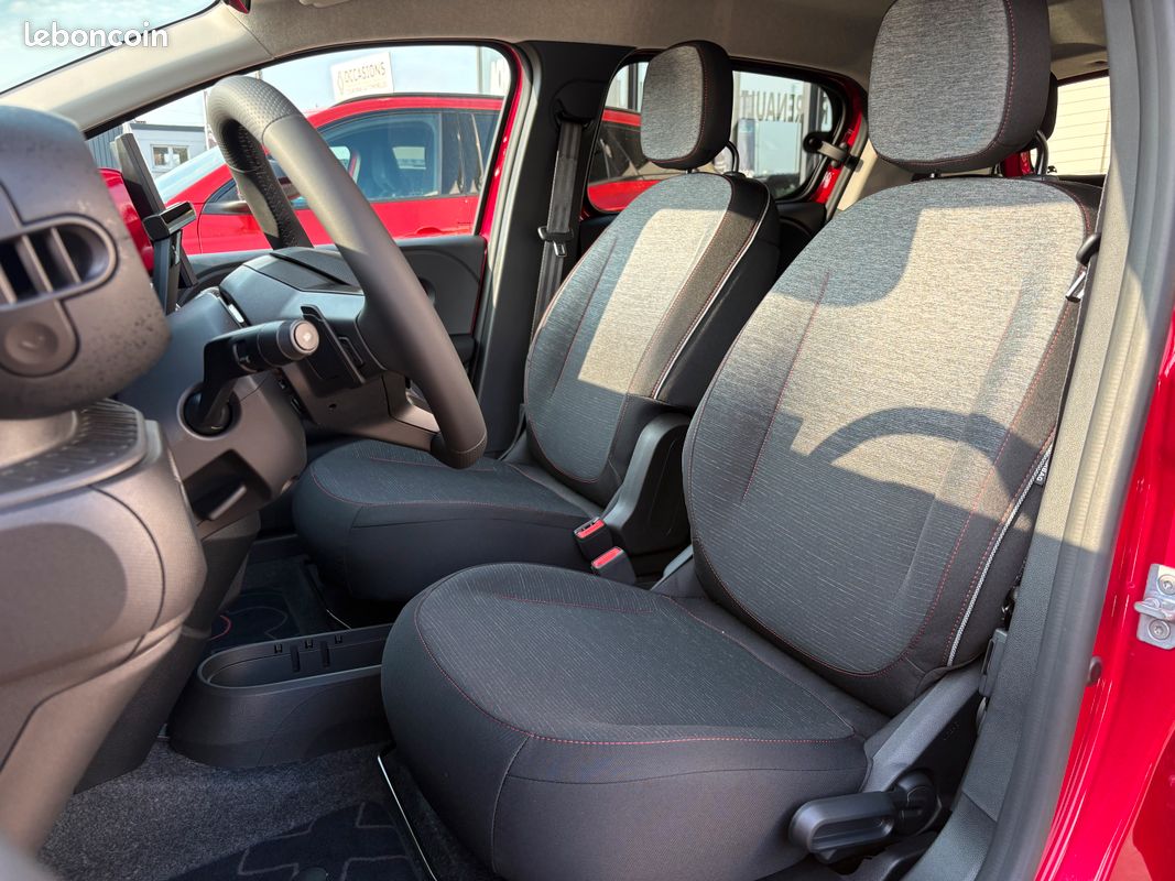 RENAULT Twingo E-Tech Electrique 80 ch (image 4)