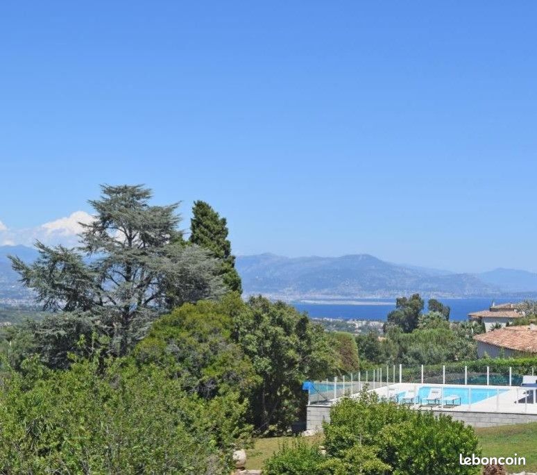 Maison 9 pièces 250 m² · à Vallauris · 250 m² · 2 100 000 €