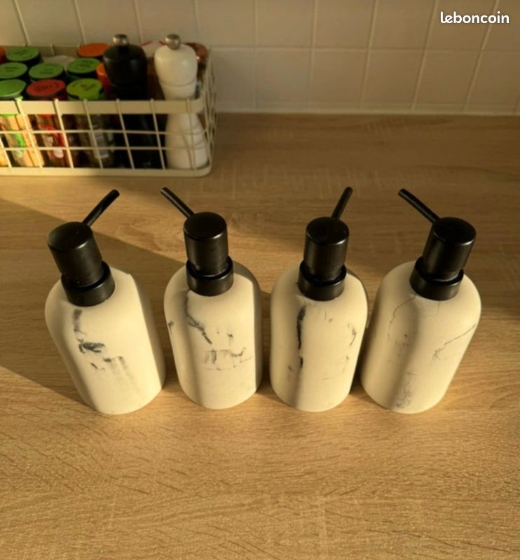 Lot de 4 distributeurs a savon (image 3)