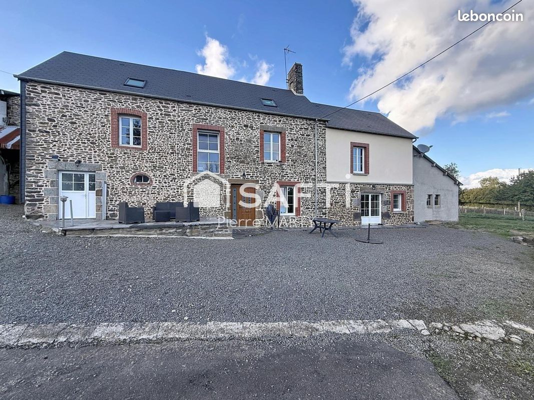 Maison 6 pièces 160 m² · à Tirepied-sur-Sée · 160 m² · 283 500 €