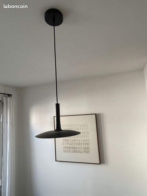 Suspension noire (image 2)