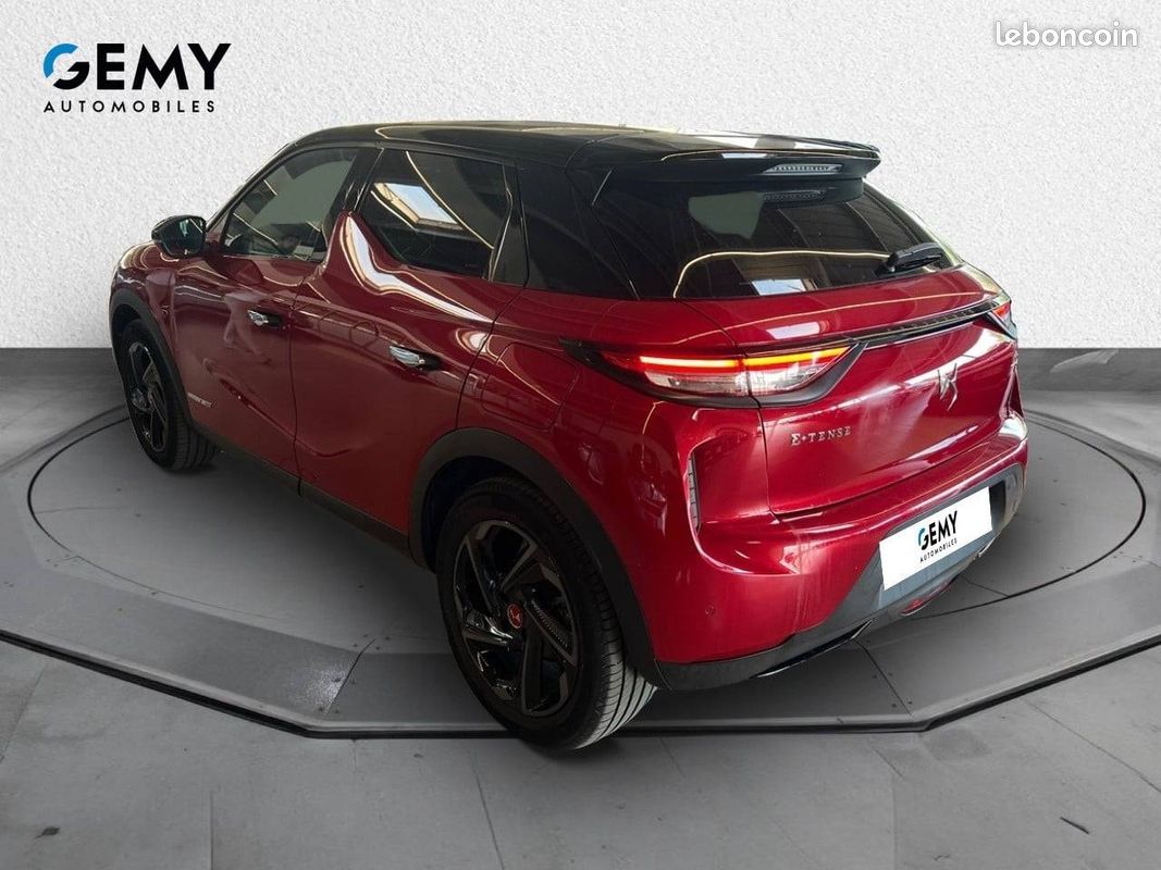DS DS3 Crossback E-Tense Performance Line+ (image 1)