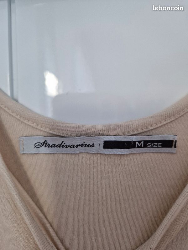 Robe patineuse Stradivarius neuve (image 3)