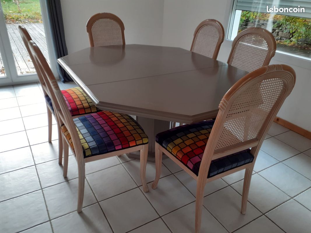 Ameublement Table + chaises (image 1)