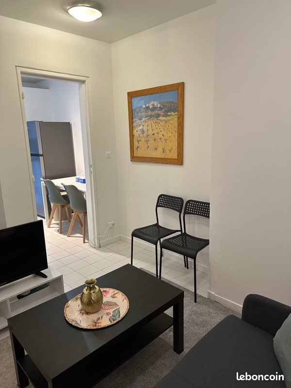 Appartement 1 pièce 93 m² · à Créteil · 93 m² · 660 €