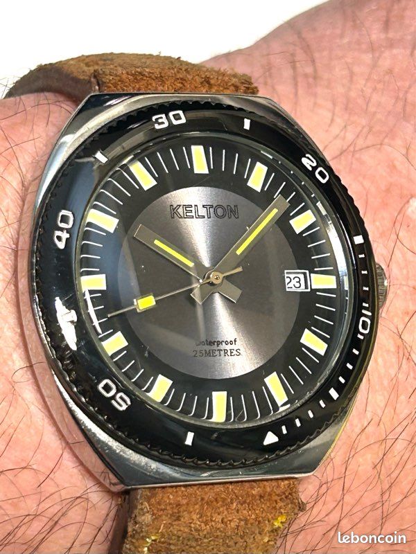 Montre Kelton 25 Mètres à Réparer — Modèle F901, Cadran Gris, Pour Homme, Occasion