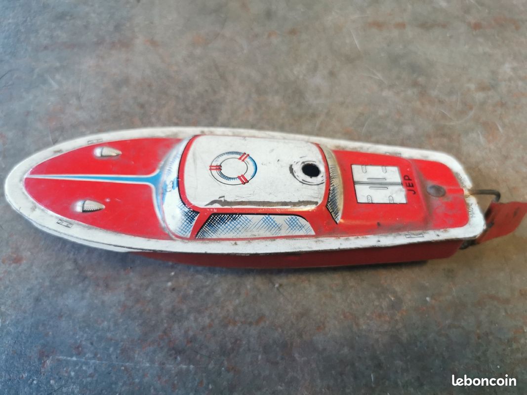 Ancien bateau mécanique jep (image 1)