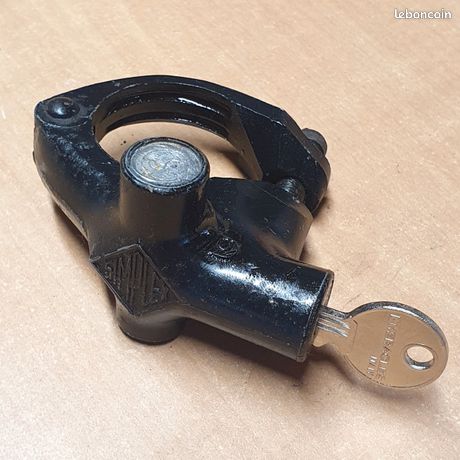 Ancien cadenas verrou antivol pour vélo mobylette