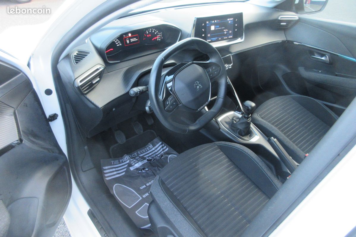Peugeot 208 style puretech 100ch bvm6 (image 4)