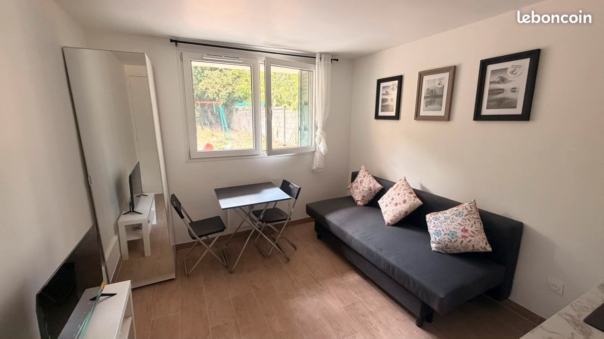 Appartement 1 pièce 15 m² · à Neuilly-Plaisance · 15 m² · 650 €