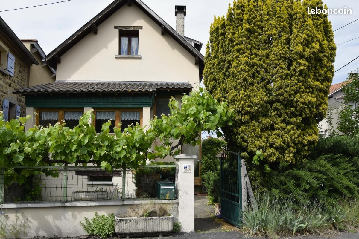 Maison 5 pièces 88 m² · à Saint-Julien-de-Coppel · 88 m² · 159 000 €
