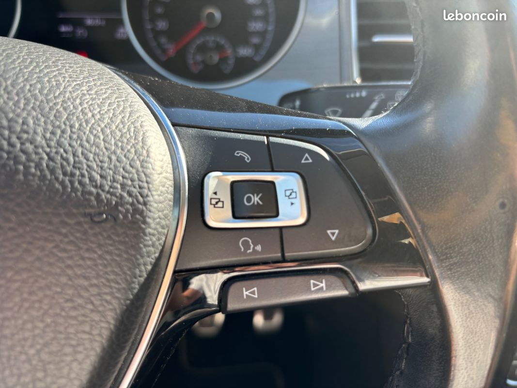 VOLKSWAGEN GOLF SPORTSVAN 1.4 TSI 150CH ALLSTAR BLUEMOTION TECH - CAMERA DE RECUL - CARPLAy (image 28)