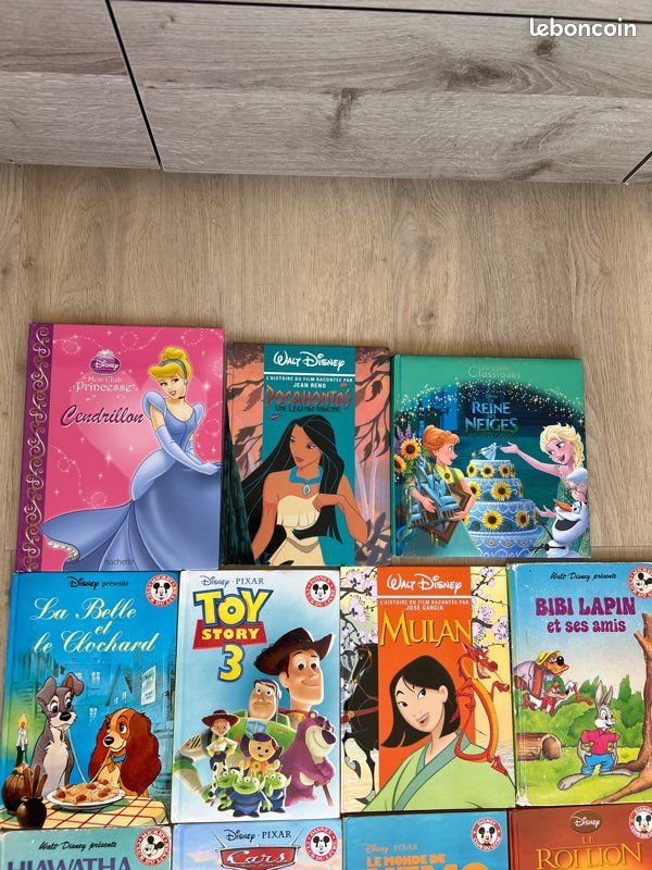 Lot de 15 livres Disney (image 2)