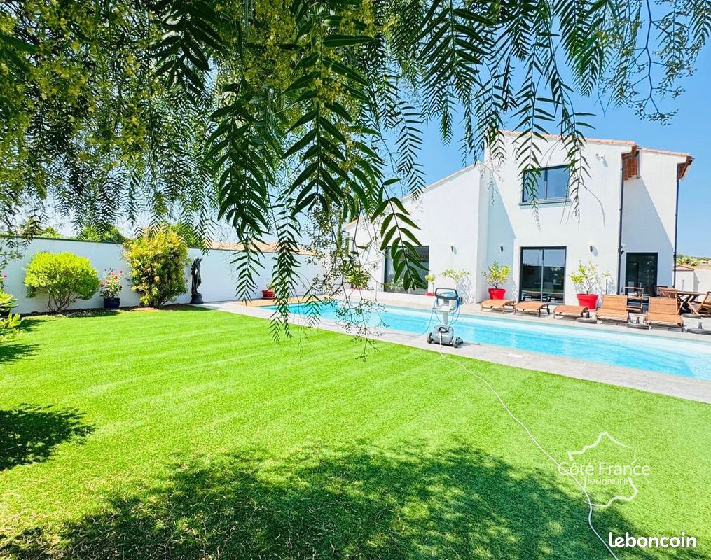 Maison 9 pièces 254 m² · à Portiragnes · 254 m² · 990 000 €