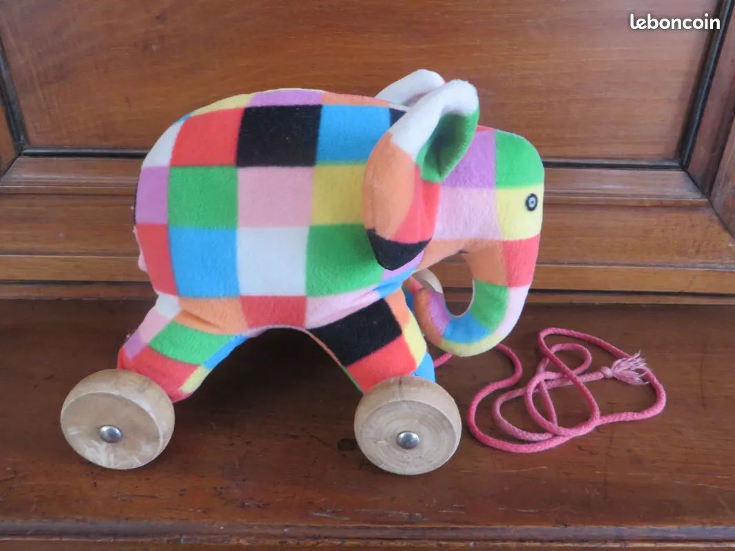 ELMER l'Éléphant peluche sur roulettes 20 cm (PETIT JOUR 2002