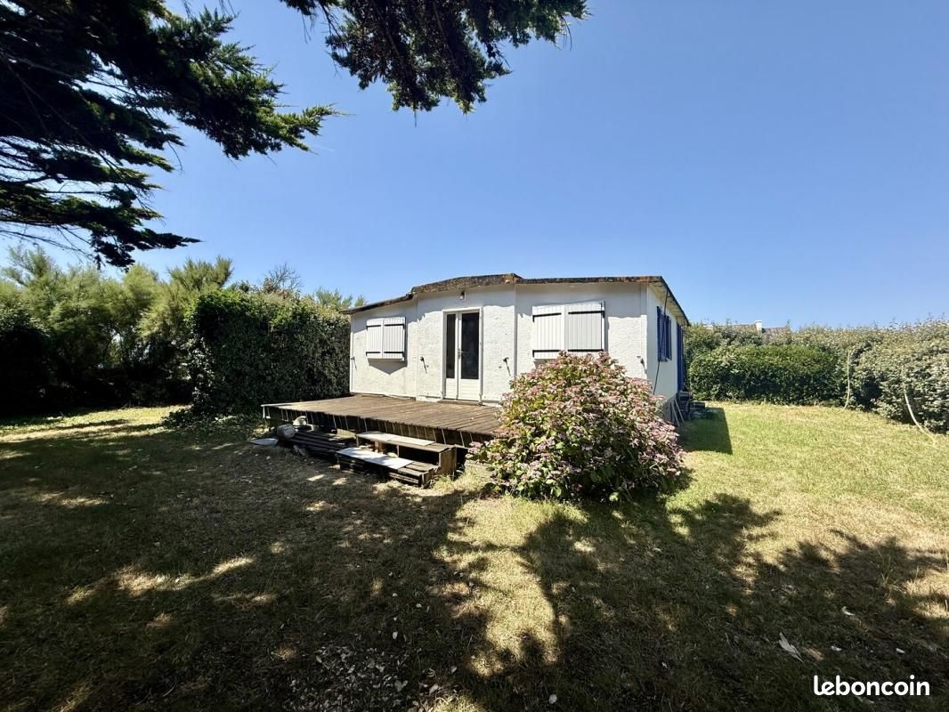 Terrain 721 m² Plovan · 110 000 €