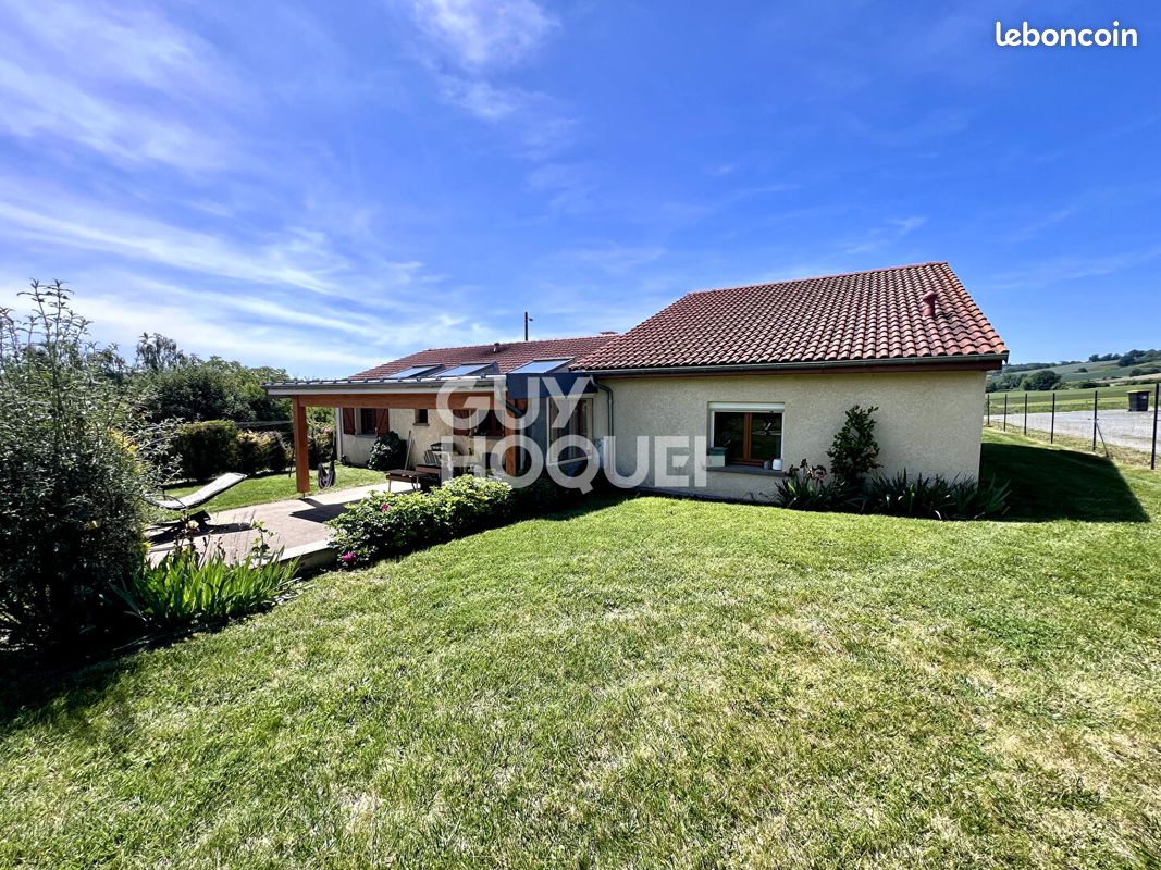 Maison 5 pièces 105 m² · à Combronde · 105 m² · 285 000 €