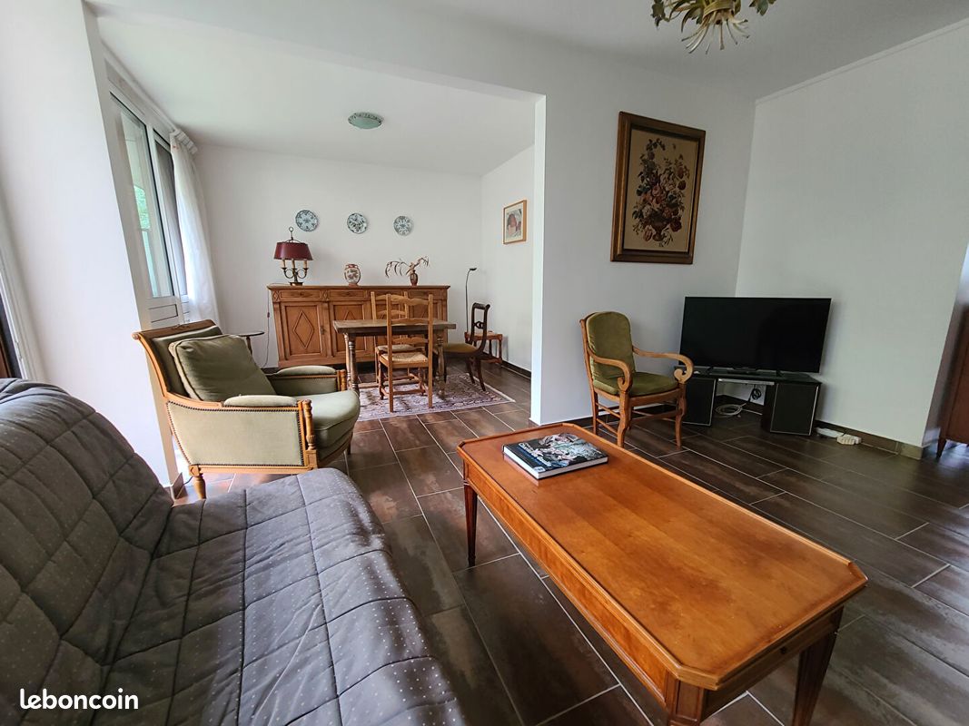 Appartement 2 pièces 55 m² · à Fontenay-le-Fleury · 55 m² · 151 000 €