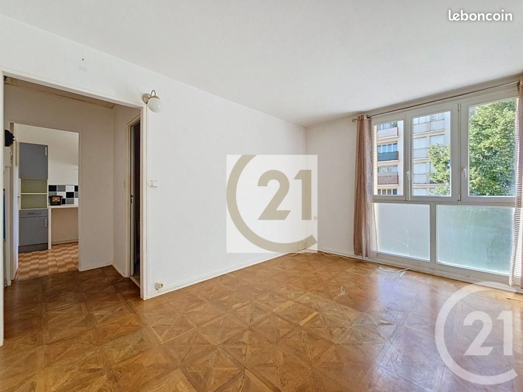 Appartement 2 pièces 38 m² · à Ivry-sur-Seine · 38 m² · 215 000 €