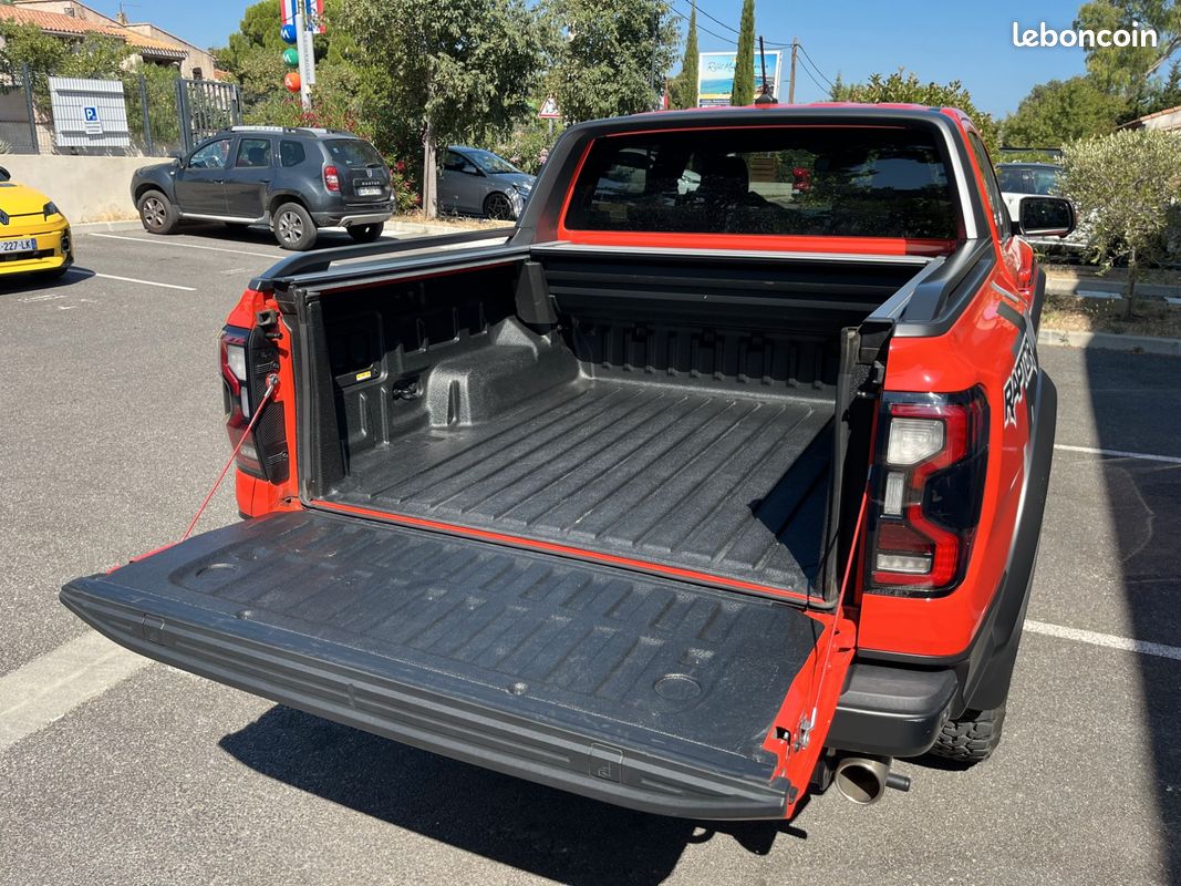 FORD RANGER RAPTOR 3.0l 292CH - DBLE CAB 5PL - RIDEAU ÉLEC - 1ÈRE MAIN - ENTRETIEN FORD - GARANTIE FORD 11/26 (image 19)