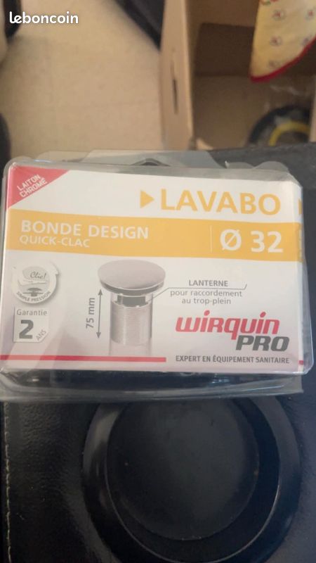 Je vends une bonde de lavabo en laiton de la marque Wirquin (image 1)