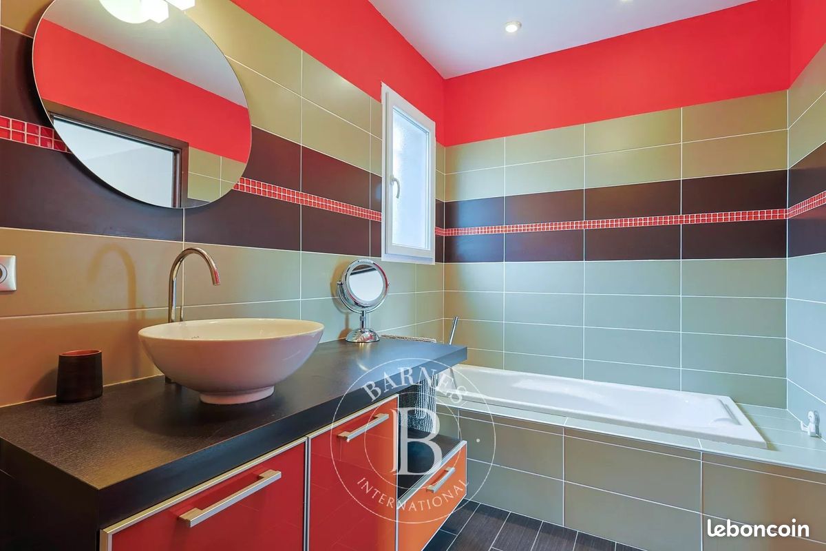 Villa 7 pièces 260 m² (image 23)