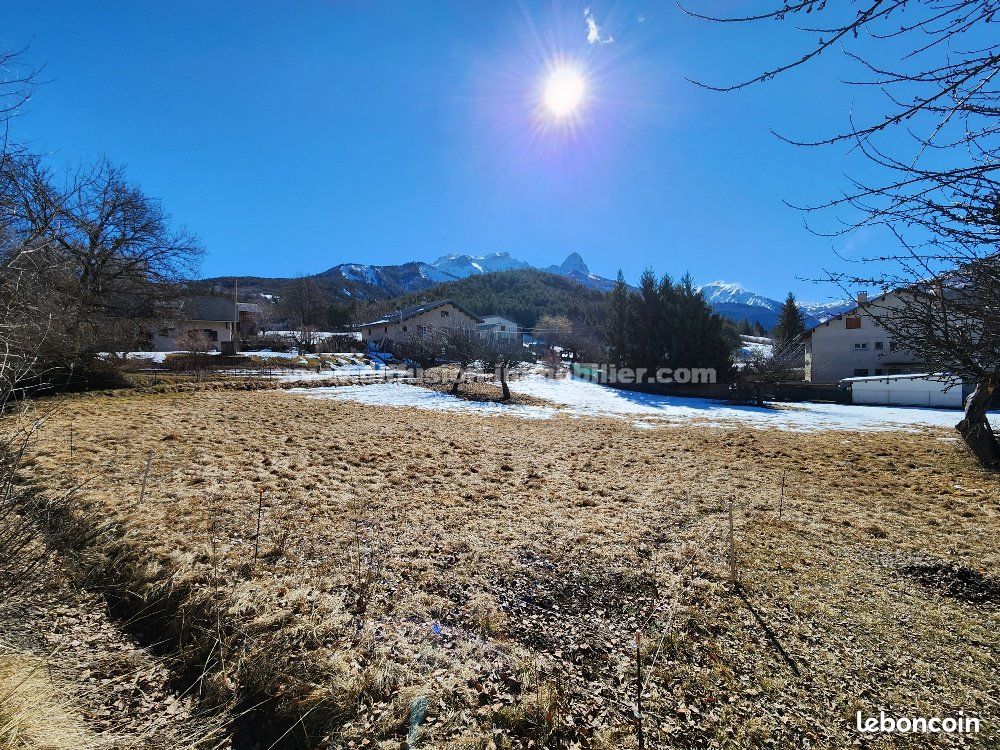 Terrain 2661 m² BARCELONNETTE · 318 800 €