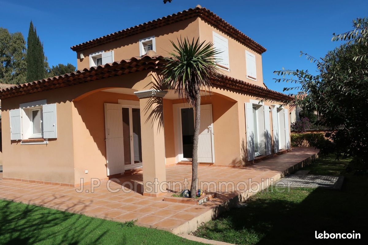Maison 5 pièces 150 m² · à La Ciotat · 150 m² · 2 500 €/mois
