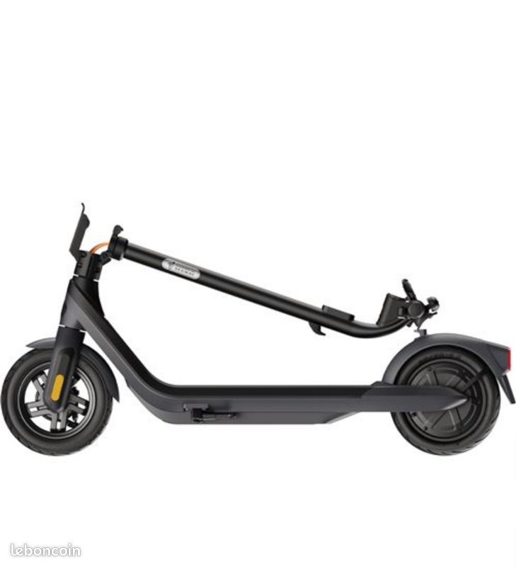 Ninebot E2 pro (image 1)