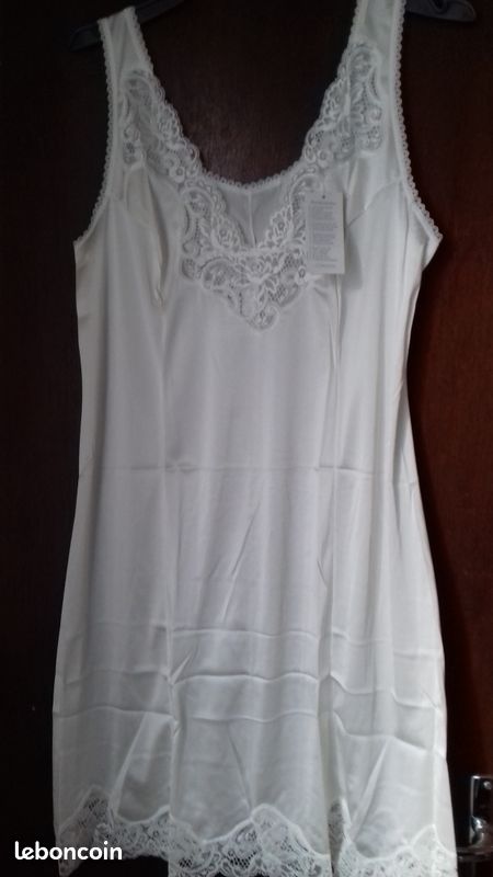 Fond de robe (image 1)