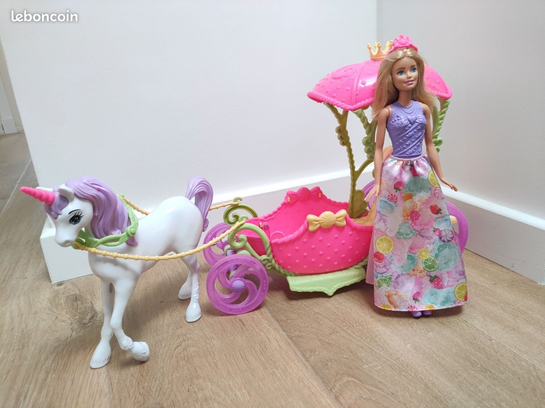 Princesse Barbie et sa calèche Jeux Jouets