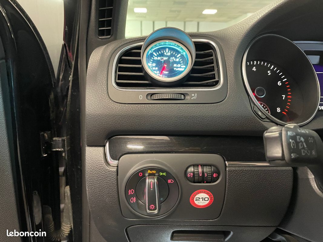 VOLKSWAGEN GOLF VI GTi 2.0 TSi 210 (image 33)