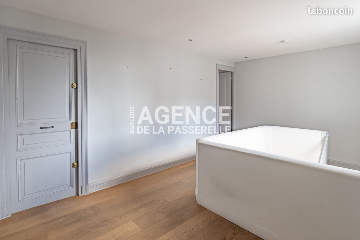 Appartement 7 pièces 159 m² (image 6)
